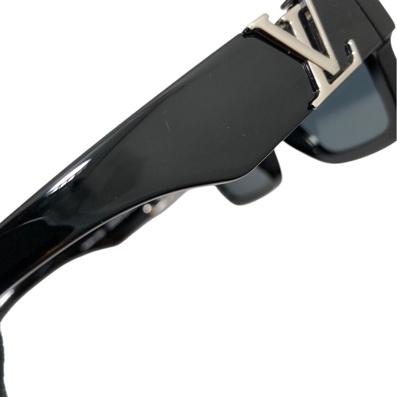 ルイ・ヴィトン LOUIS VUITTON サングラス・LVスリーク・スクエア ブラック プラスチック アクセサリー