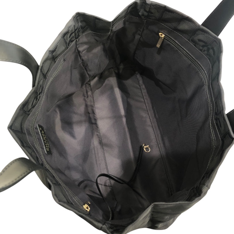 シャネル CHANEL ﾆｭｰﾄﾗﾍﾞﾙﾗｲﾝﾄｰﾄMM A15991 ブラック ナイロンジャガード レディース トートバッグ