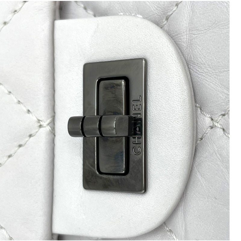 シャネル CHANEL 2.55 ラージ A37587 12番台 ホワイト BK金具 カーフ レディース ショルダーバッグ