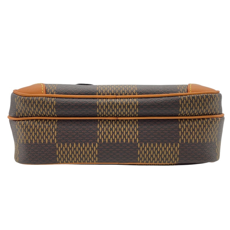 ルイ・ヴィトン LOUIS VUITTON ナイル メッセンジャーPM NIGOコラボ N40359 ブラウン ダミエ・ジャイアント・モノグラム ユニセックス メッセンジャーバッグ