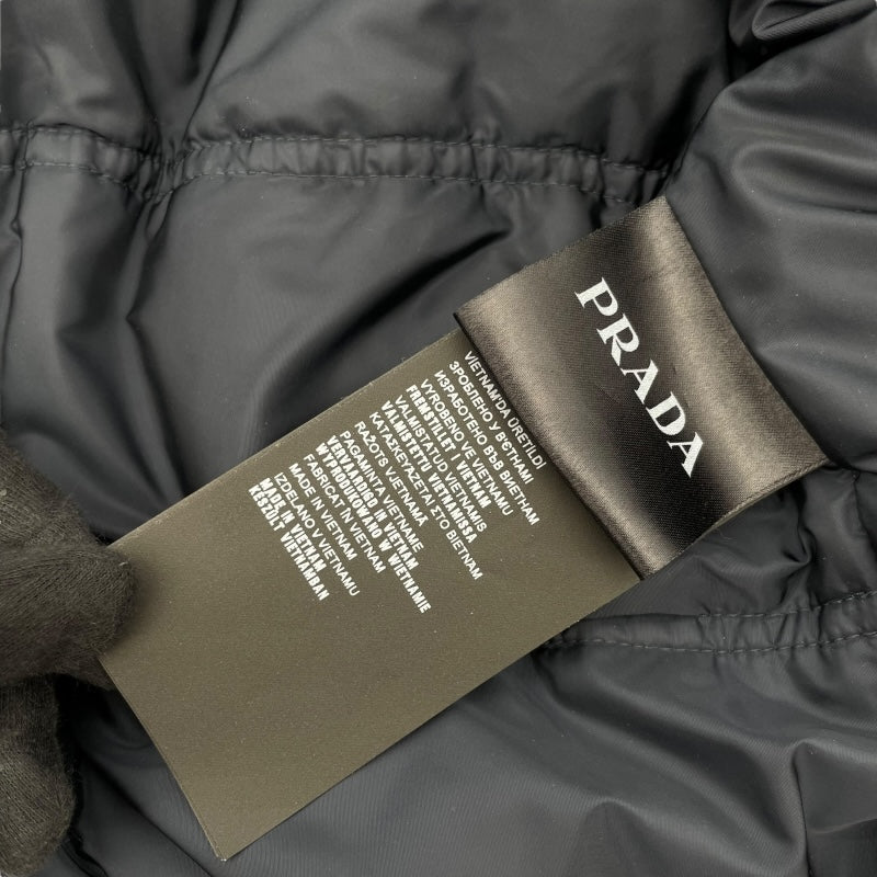 プラダ PRADA トライアングルロゴダウンジャケット SGH573 グリーン ナイロン メンズ ダウンジャケット