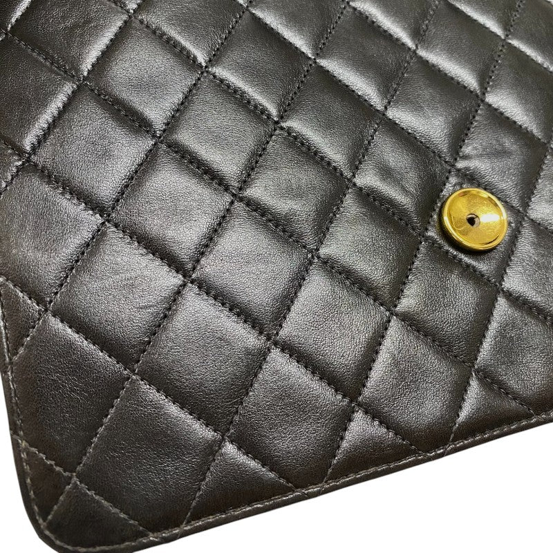 シャネル CHANEL プッシュロック ショルダーバッグ ブラック ゴールド金具 ラムスキン レディース