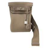 エルメス HERMES ケリーアッカドPM W刻印 エトゥープ シルバー金具 トゴ ユニセックス ボディバッグ