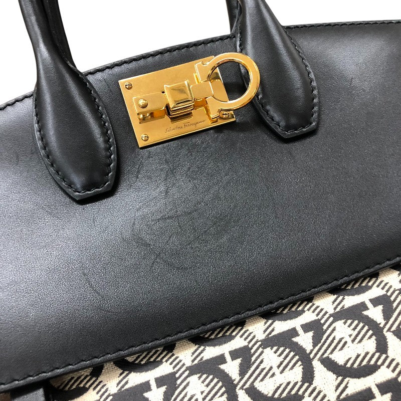 サルヴァトーレ・フェラガモ Salvatore Ferragamo スタジオバッグ スモール 21H610 レディース ハンドバッグ