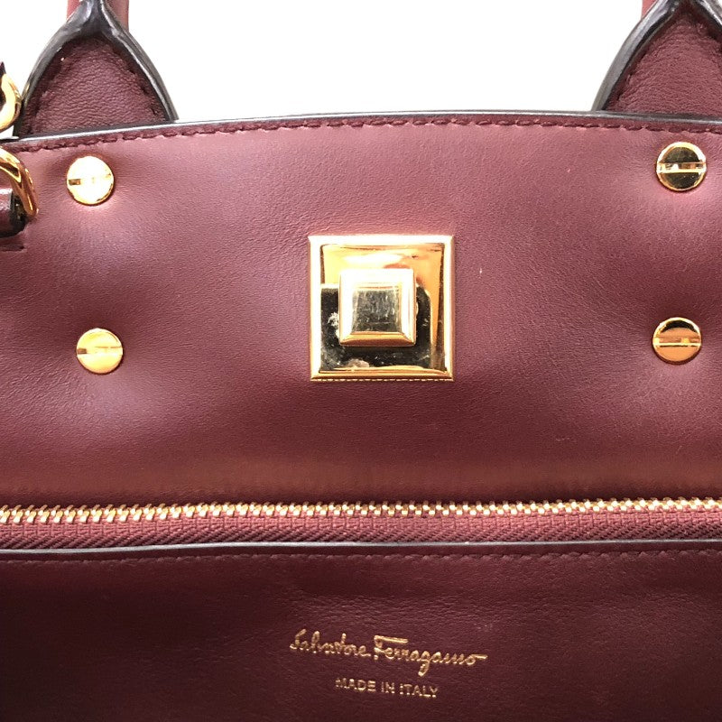 サルヴァトーレ・フェラガモ Salvatore Ferragamo スタジオ スモールバッグ 21H159 ボルドー ゴールド金具 カーフ レディース ハンドバッグ