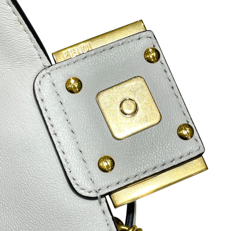 フェンディ FENDI バゲットバッグミニ 8BS017 ホワイト/ゴールド金具 レザー レディース ショルダーバッグ
