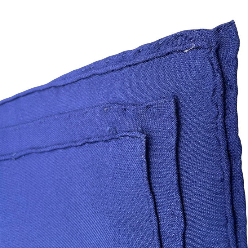 エルメス HERMES カレ90 LES MUSEROLLES アイボリー/ブルーレッド レディース スカーフ