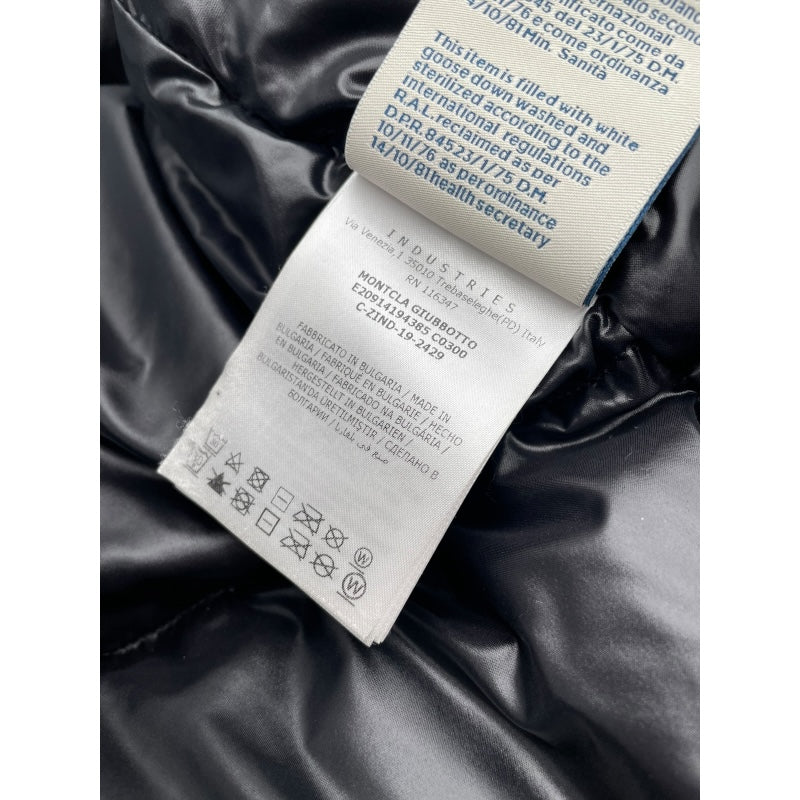 モンクレール MONCLER MONTCLA ダウンジャケット E20914194385 C0300 ブラック ナイロン メンズ ダウンジャケット