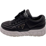 プラダ PRADA トライアングルロゴローカットスニーカー 2EE386 ブラック レザー メンズ スニーカー