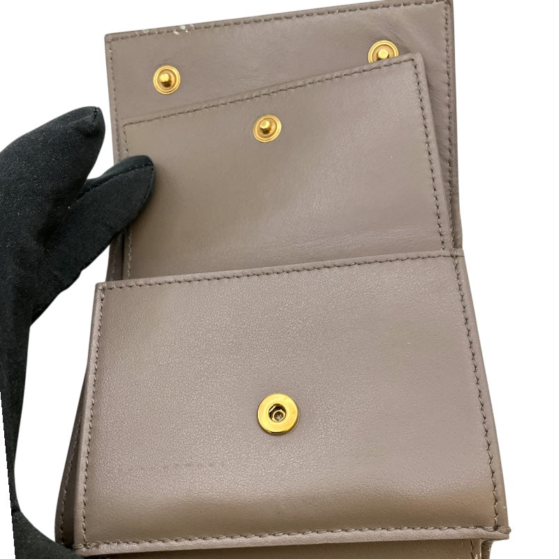 セリーヌ CELINE スモール トリフォールド ウォレット 10B573 ベージュ ドラムドカーフ レディース 二つ折り財布