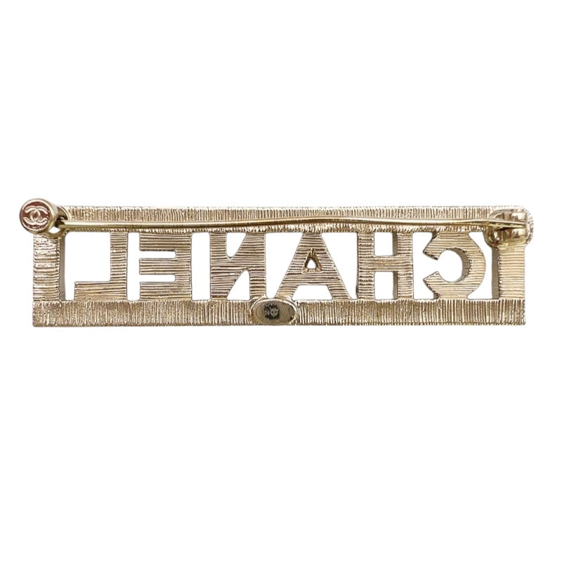 シャネル CHANEL ロゴ ブローチ ゴールド メタル・ストラス レディース ブローチ