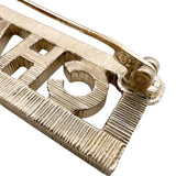 シャネル CHANEL ロゴ ブローチ ゴールド メタル・ストラス レディース ブローチ