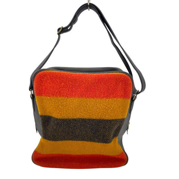 エルメス HERMES ヴィクトリア □B刻 レッドxブラウン GD金具 ウール ユニセックス ショルダーバッグ
