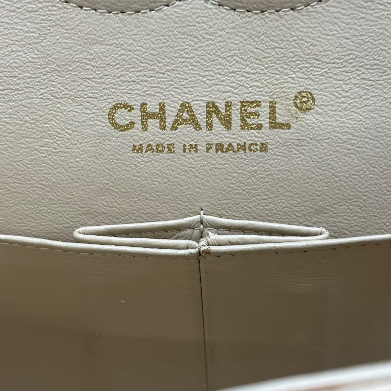シャネル CHANEL マトラッセ25 A01112 14番台 ベージュ GD金具 キャビア レディース ショルダーバッグ