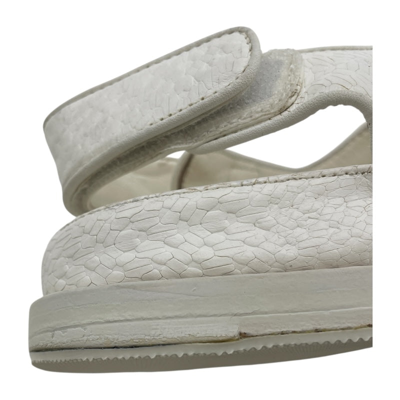 シャネル CHANEL ココマーク ボタン スポーツサンダル G35927 ホワイト レザー レディース サンダル