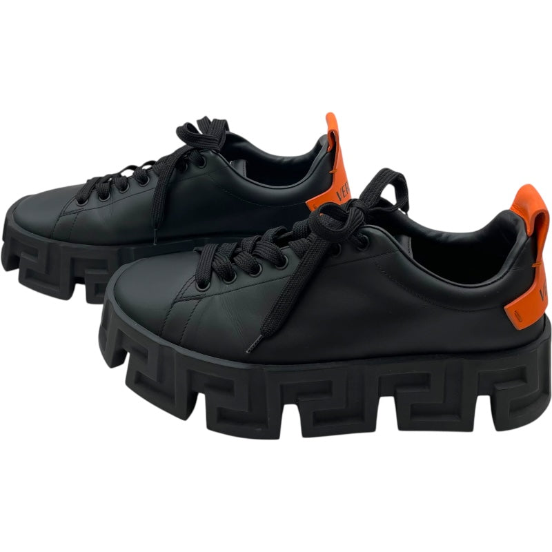 ヴェルサーチ VERSACE ラビリンスローカットスニーカー ブラック レザー メンズ スニーカー