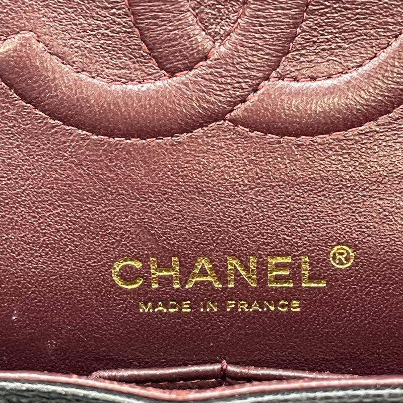 シャネル CHANEL マトラッセ25 A01112 23番台 ブラック GD金具 キャビア レディース ショルダーバッグ