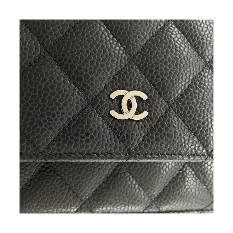 シャネル CHANEL マトラッセチェーン ウォレット A33814 20番台 ブラック SV金具 キャビアスキン レディース ショルダーバッグ
