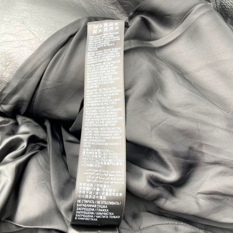 バレンシアガ BALENCIAGA レザーパファーベスト 719218 ブラック 牛革 ユニセックス その他アウター