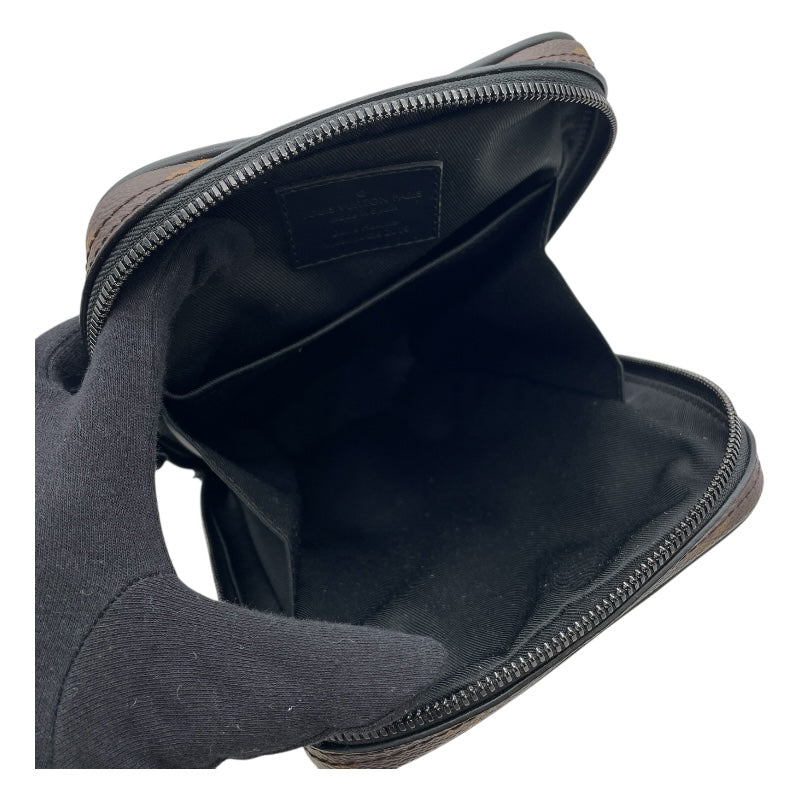 ルイ・ヴィトン LOUIS VUITTON ソーラーレイ ユティリティ サイドバッグ M44477 ブラウン モノグラム・マカサー メンズ ショルダーバッグ