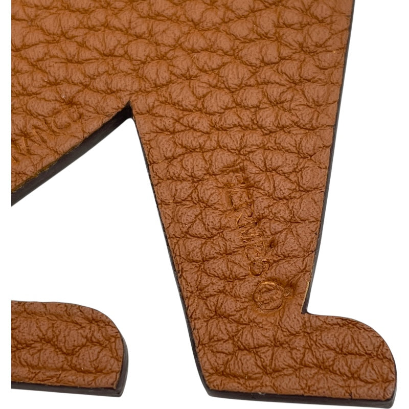 エルメス HERMES プティアッシュ チャーム ラブラドール ゴールド/ホワイト トゴ/エプソン レディース チャーム