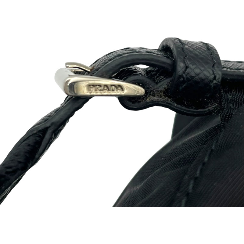 プラダ PRADA トライアングルロゴミニバッグバックチェーンショルダー ブラック シルバー金具 レザー×ナイロン レディース ショルダーバッグ