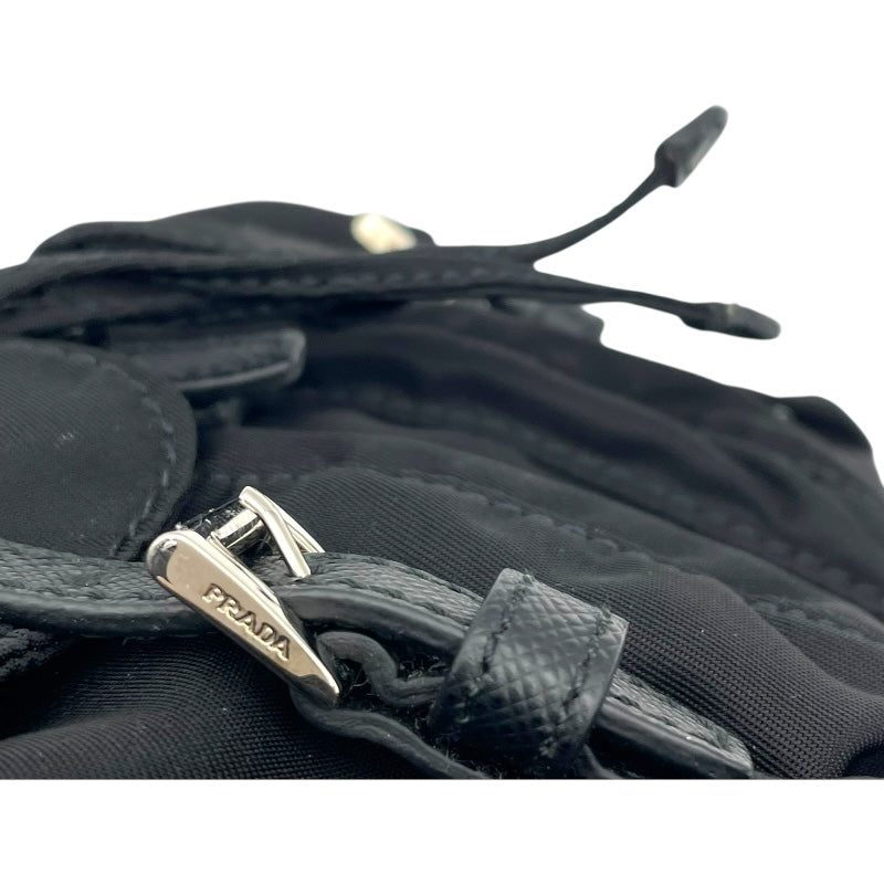 プラダ PRADA トライアングルロゴミニバッグバックチェーンショルダー ブラック シルバー金具 レザー×ナイロン レディース ショルダーバッグ