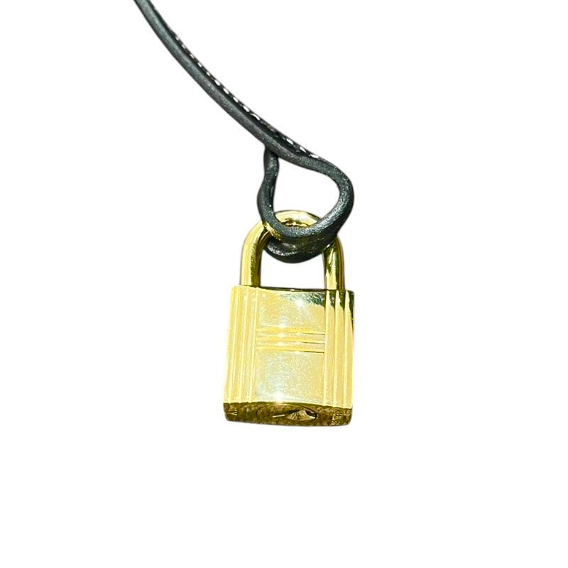 エルメス HERMES ケリー28 外縫い □A刻 ブラック/ゴールド金具 ボックスカーフ レディース ハンドバッグ