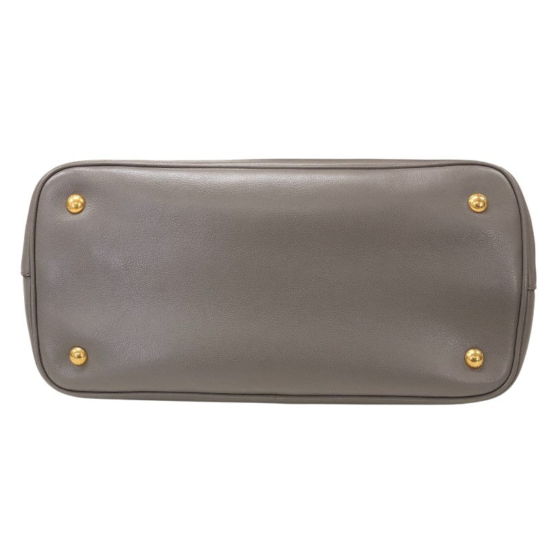 プラダ PRADA エンボスロゴ ハンドバッグ 1BA579 グレージュ ゴールド金具 グレースカーフ レディース トートバッグ