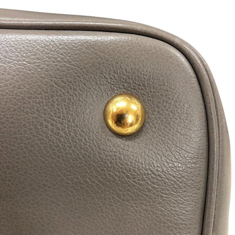 プラダ PRADA エンボスロゴ ハンドバッグ 1BA579 グレージュ ゴールド金具 グレースカーフ レディース トートバッグ