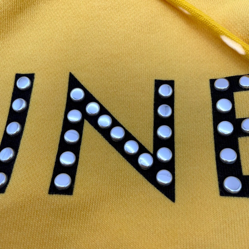 セリーヌ CELINE スタッズロゴプルオーバーパーカー 2Y695670Q イエロー 綿 メンズ パーカー