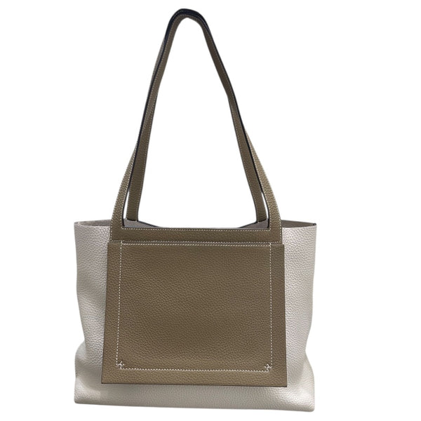 エルメス HERMES カバセリエ31 W刻印 ニューホワイト・エトゥープ トリヨン ユニセックス ハンドバッグ