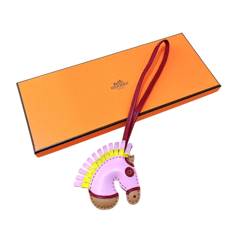 エルメス HERMES ジージーカマイユ U刻（2022年製） モーヴシルベストル/ライム/チャイ/ルージュグレナ スイフト ユニセックス チャーム