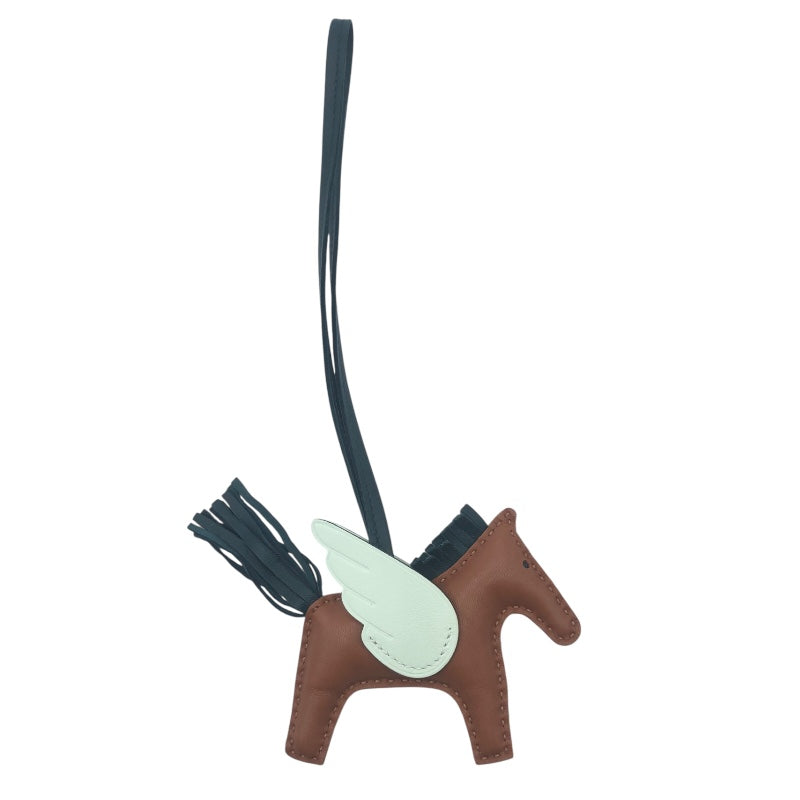 エルメス HERMES ロデオペガサスPM U刻 ゴールドxヴェールフィズxヴェールシプレス アニョーミロ レディース チャーム