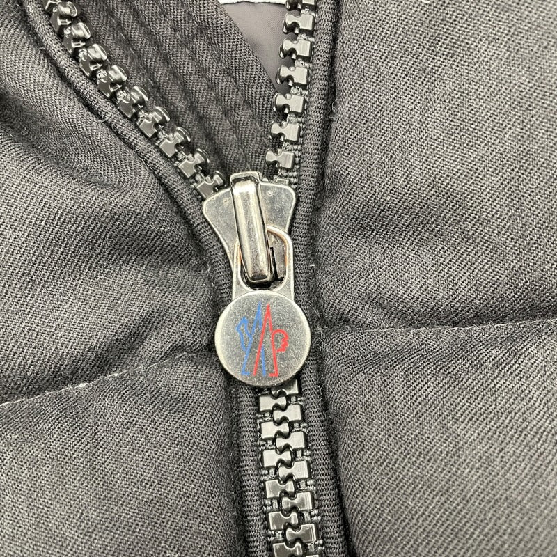 モンクレール MONCLER MONTGENEVREダウンジャケット D20914033805 54272 ブラック ウール メンズ ダウンジャケット