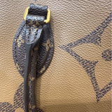 ルイ・ヴィトン LOUIS VUITTON オンザゴーGM　 M45320 ブラウン PVC ユニセックス ハンドバッグ