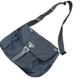 プラダ PRADA ナイロンショルダーバッグ ブラック ナイロン ユニセックス ショルダーバッグ