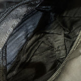 プラダ PRADA ナイロンショルダーバッグ ブラック ナイロン ユニセックス ショルダーバッグ