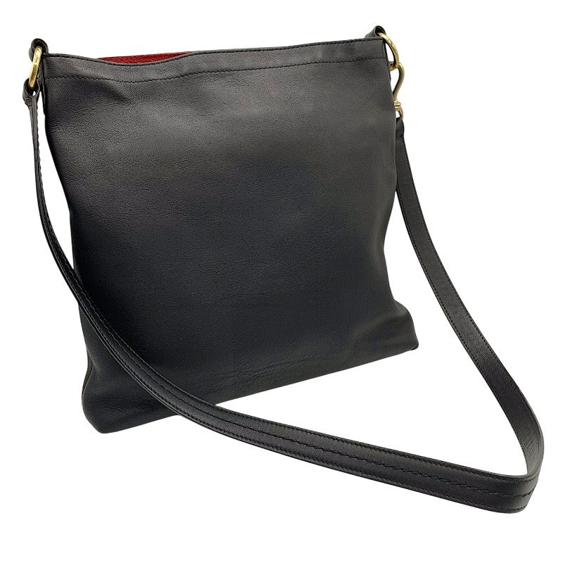 バリーショルダーバック‼️ Bally（バリー） ショルダーバッグ 肩掛け 斜め掛け可能 ナイロン