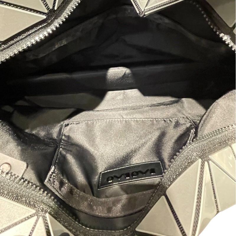 イッセイ ミヤケ ISSEY MIYAKE BAO BAO ISSEY MIYAKE ルーセント トートバッグ12×７ BB53-AG082 シルバー PVC レディース トートバッグ