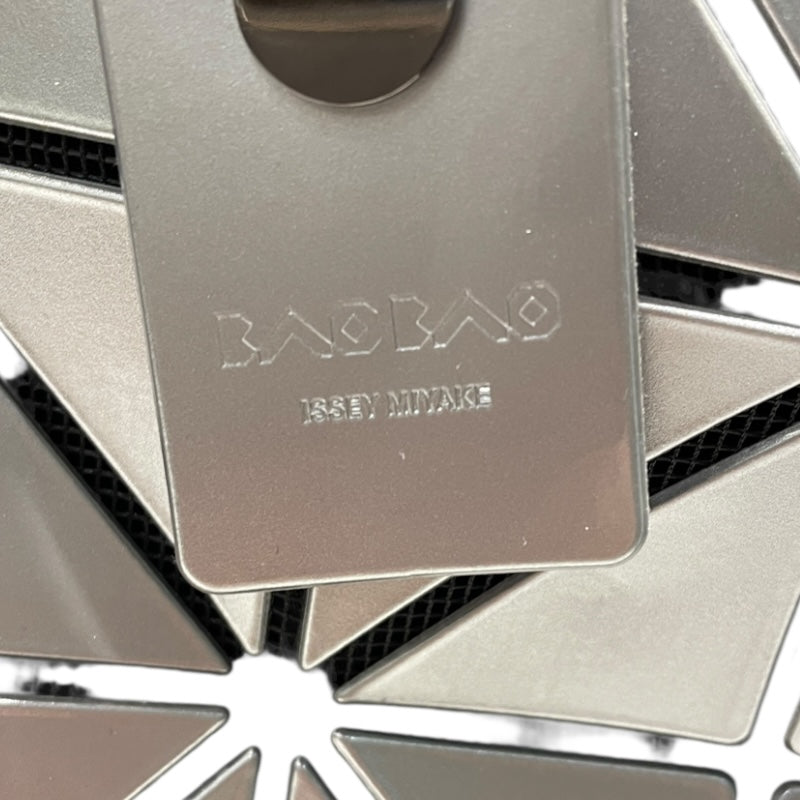 イッセイ ミヤケ ISSEY MIYAKE BAO BAO ISSEY MIYAKE ルーセント トートバッグ12×７ BB53-AG082 シルバー PVC レディース トートバッグ