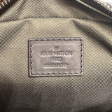 ルイ・ヴィトン LOUIS VUITTON ダヌーブPM M43677 ブラック PVC/レザー メンズ ショルダーバッグ