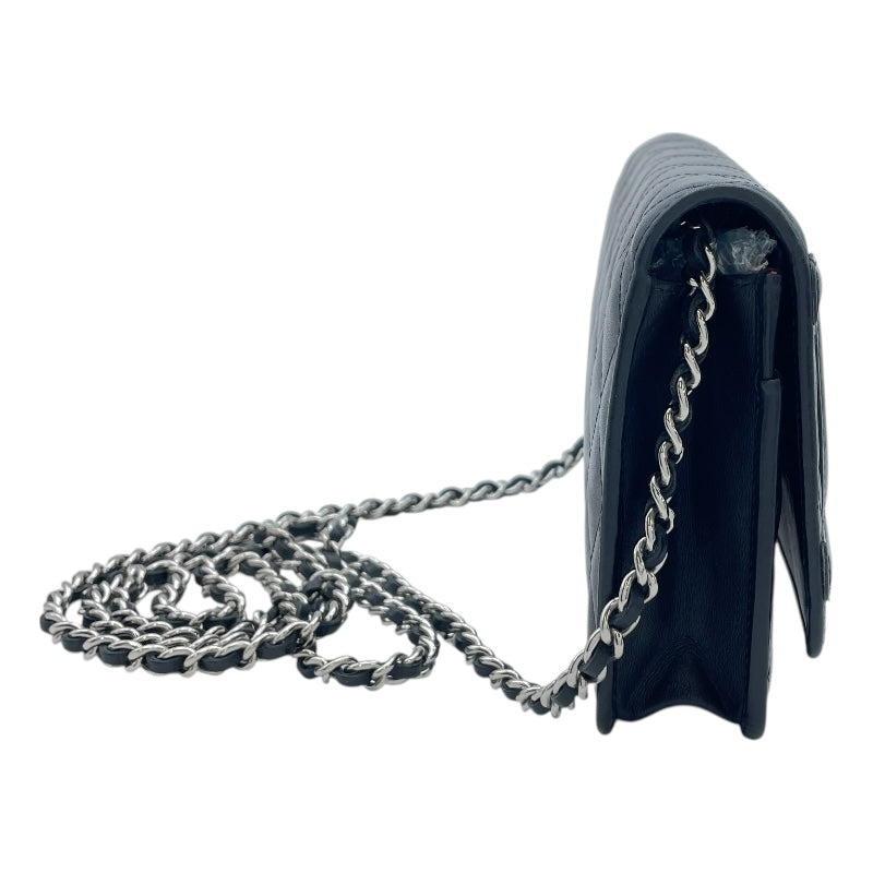 シャネル CHANEL カンボンラインチェーンウォレット A46646 18番台 ブラック　シルバー金具 ラムスキン レディース ウォレットチェーン