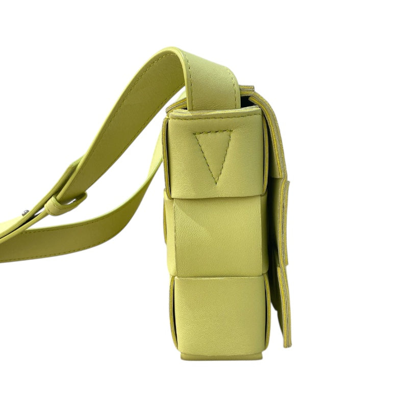 ボッテガ・ヴェネタ BOTTEGA VENETA スモールカセット クロスボディ