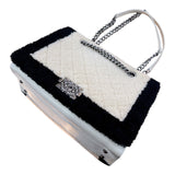 シャネル CHANEL ボーイシャネル　チェーントートバッグ ベージュ・ブラック ムートン レディース トートバッグ