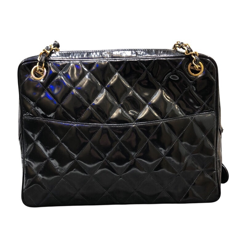 シャネル CHANEL マトラッセチェーンショルダーバッグ ブラック・ゴールド金具 エナメル レディース ショルダーバッグ