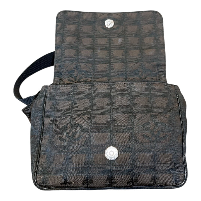 シャネル CHANEL ニュートラベルライン ベルトバッグ A29346 ブラウン