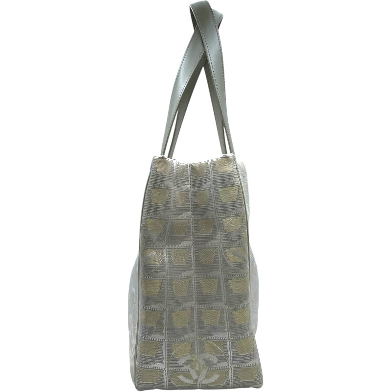シャネル CHANEL ニュートラベルライントートPM A20457 10番台 シャンパンゴールド SV金具 ナイロンジャガード レディース ハンドバッグ