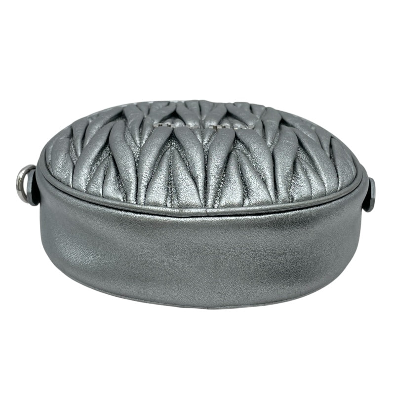 ミュウミュウ miu miu マテラッセ ショルダー シルバー レザー レディース ショルダーバッグ