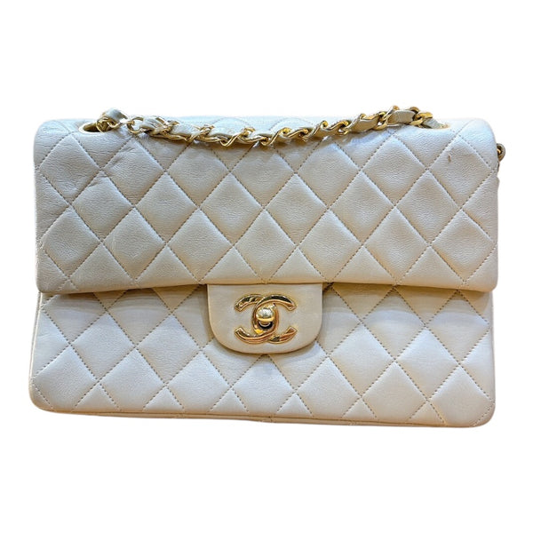 シャネル CHANEL マトラッセチェーンショルダーバッグ ラムスキン シャネル CHANEL マトラッセチェーンショルダーバッグ ラムスキン